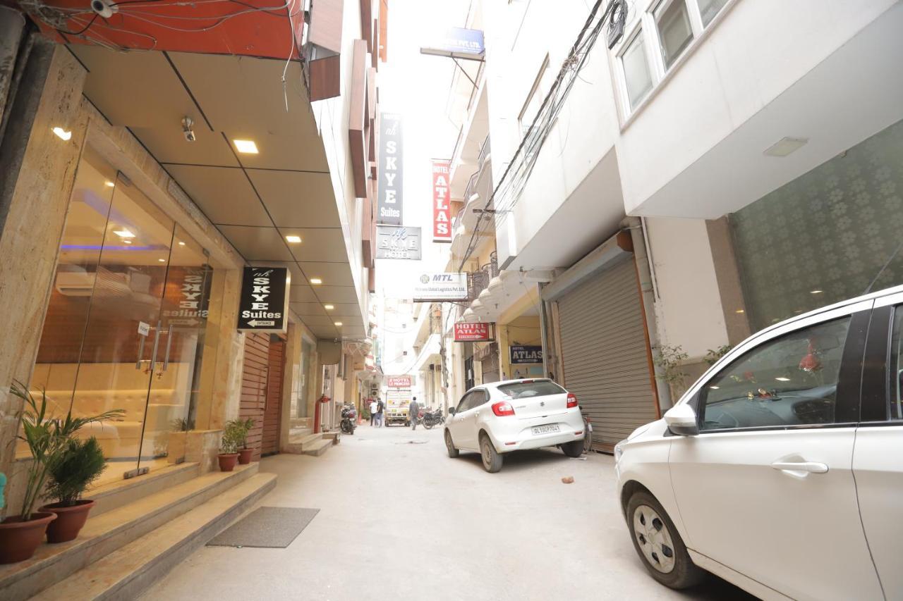 Nh Skye Suites Új-Delhi Kültér fotó