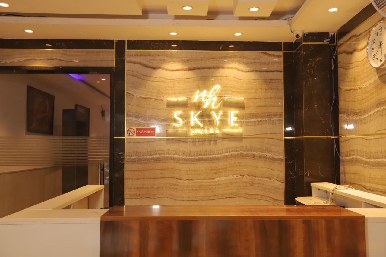 Nh Skye Suites Új-Delhi Kültér fotó
